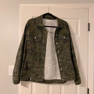 2/$20 Abound Camo Shirt Jacket